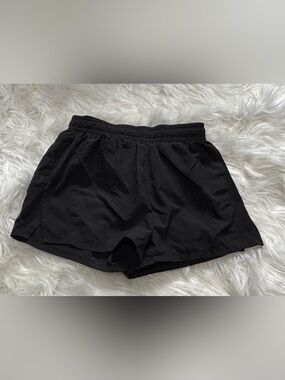 ✨ 3/$15 Girls Black Nike Shorts
